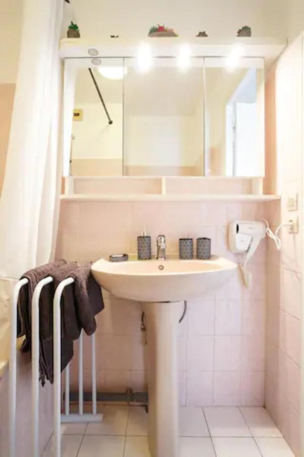Appartement Cozy : 10/15 Min Des Champs Elysee Sartrouville Exterior photo